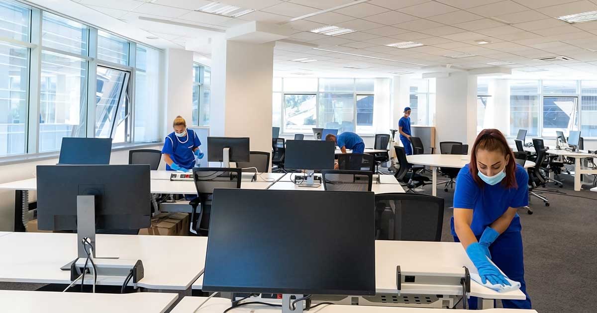 Irodatakarítás Budapest bármely pontján, ügyeleti időben is.